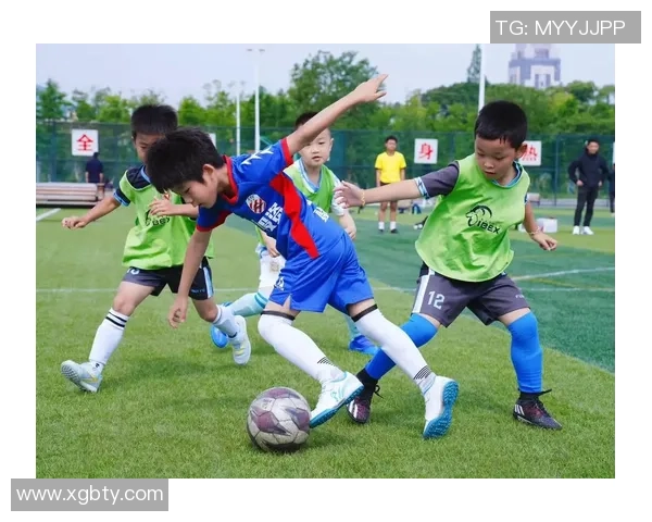 韩剧中的足球明星们如何在荧幕上展现激情与梦想的完美结合 韩剧中的足球明星们如何在荧幕上展现激情与梦想的完美结合